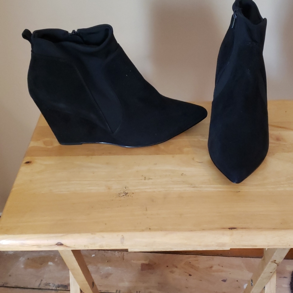 Size 12 Wedge Sueded Booties